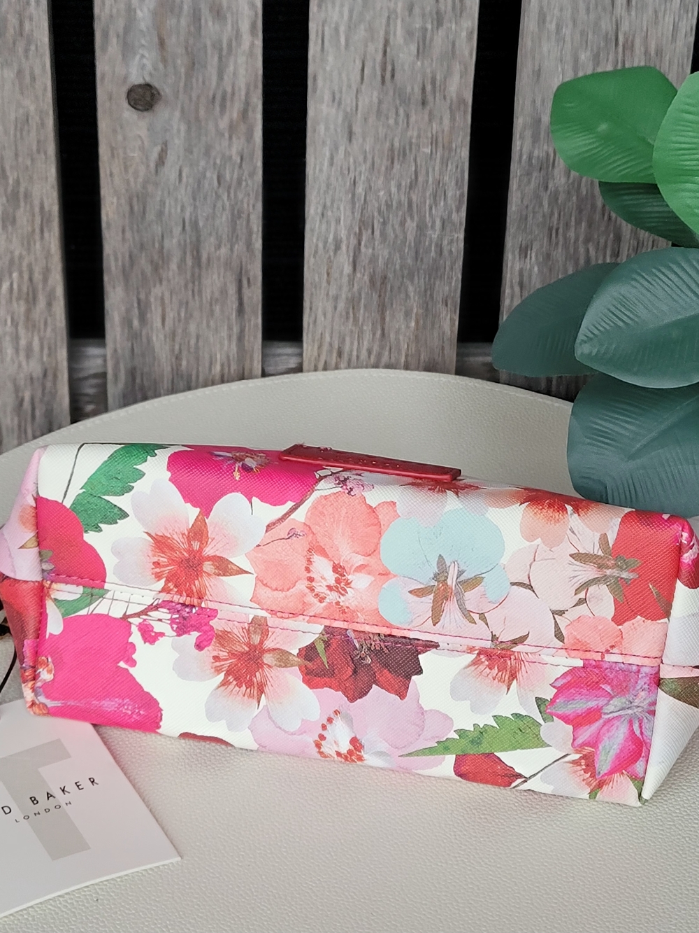 Ted Baker Half Moon Textured Pressed Flowers Print Pink Multi Cosmetic Case - Picture 3 of 11